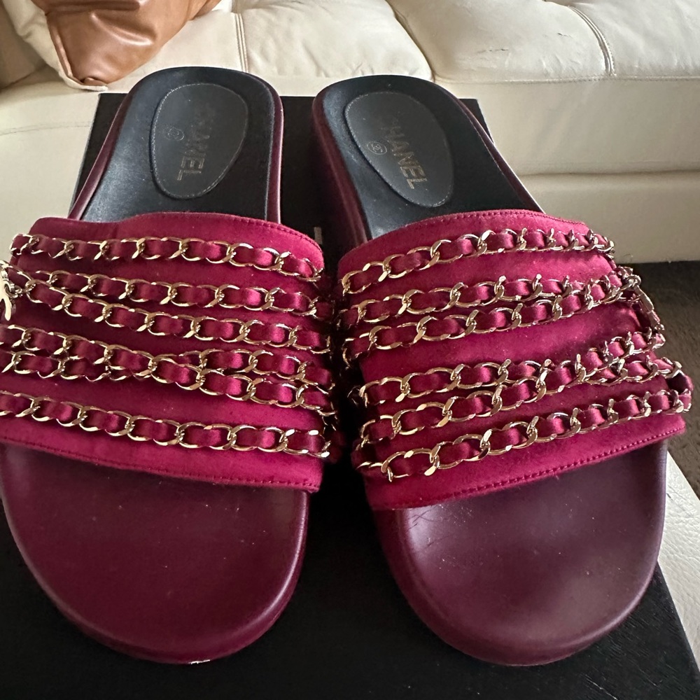 Chanel raspberry slides with chain details. Size 40 but fits US 8.5